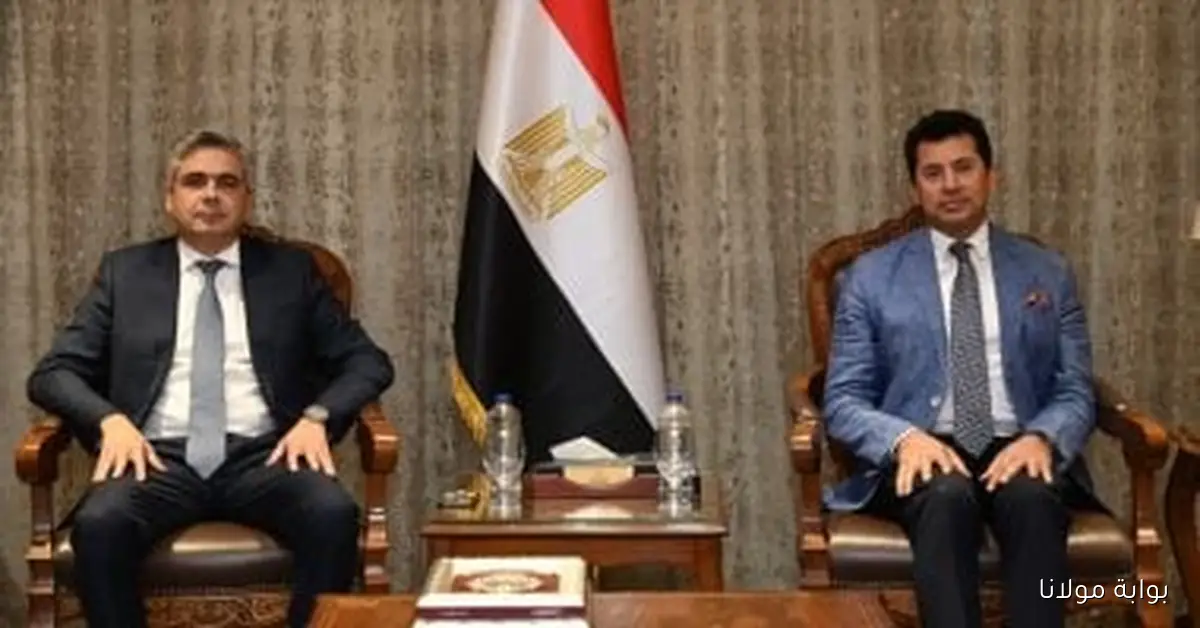 وزير الرياضة يناقش مع رئيس اتحاد الفروسية استضافة الفعاليات الدولية وتعزيز برامج التطوير