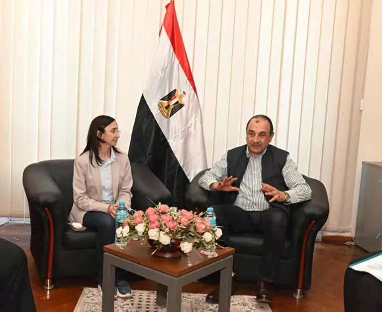 وزير قطاع الأعمال يزور شركة مصر للغزل والنسيج لمتابعة التطوير الشامل لها