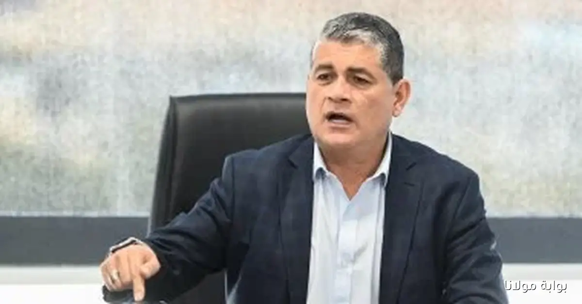 اكتشف من هم حكام مباريات الأحد في الدوري الممتاز