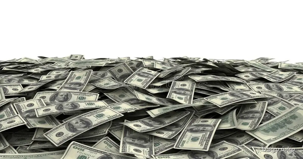 انهيار مفاجئ للدولار في مصر 1 أكتوبر.. أسعار صادمة تهز الأسواق