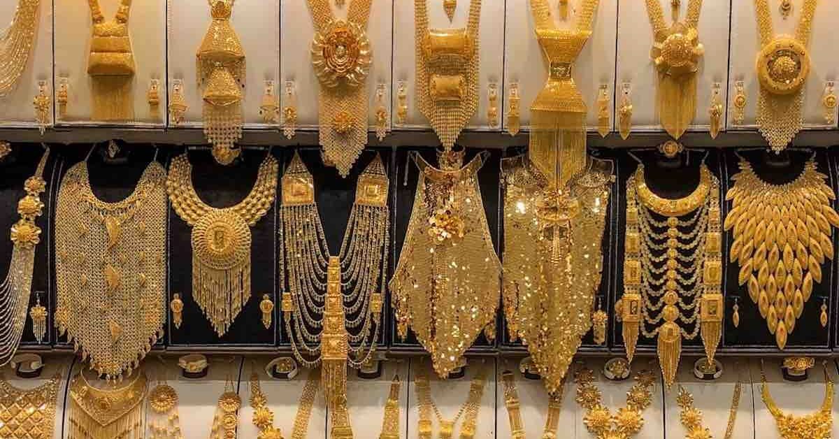 أفضل وقت للشراء: حديث المتداولين بعد ارتفاع أسعار الذهب المفاجئ وهبوط سوق الصاغة