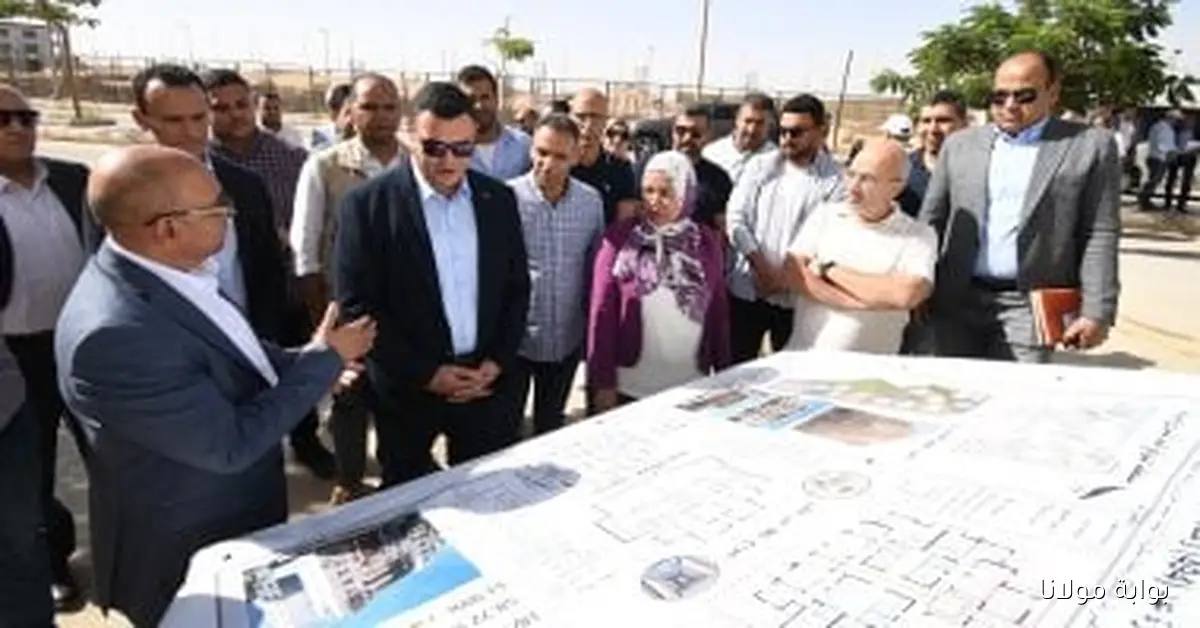 وزير الإسكان يتجول في مشاريع وحدات “ديارنا” بمدينة أكتوبر الجديدة