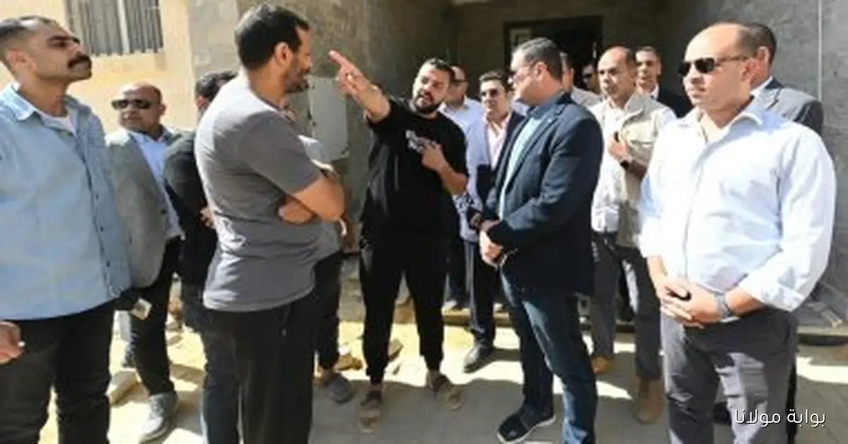 وزير الإسكان يستعرض تقدم مشروع سكن مصر ويزور محطة رفع الصرف الصحي