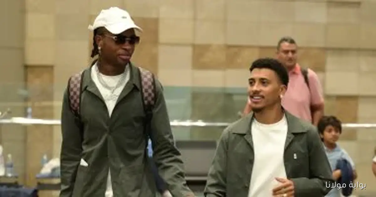 زملكاوية في مطار القاهرة متجهين إلى الإمارات لخوض مباراة السوبر