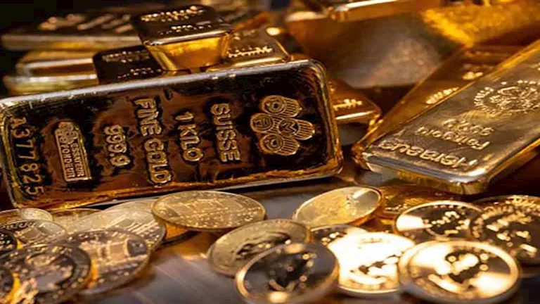 انخفاض طفيف في سعر الذهب اليوم عيار 21 الآن 2025 مع صعود الدولار عالميًا اليوم الخميس 20 نوفمبر