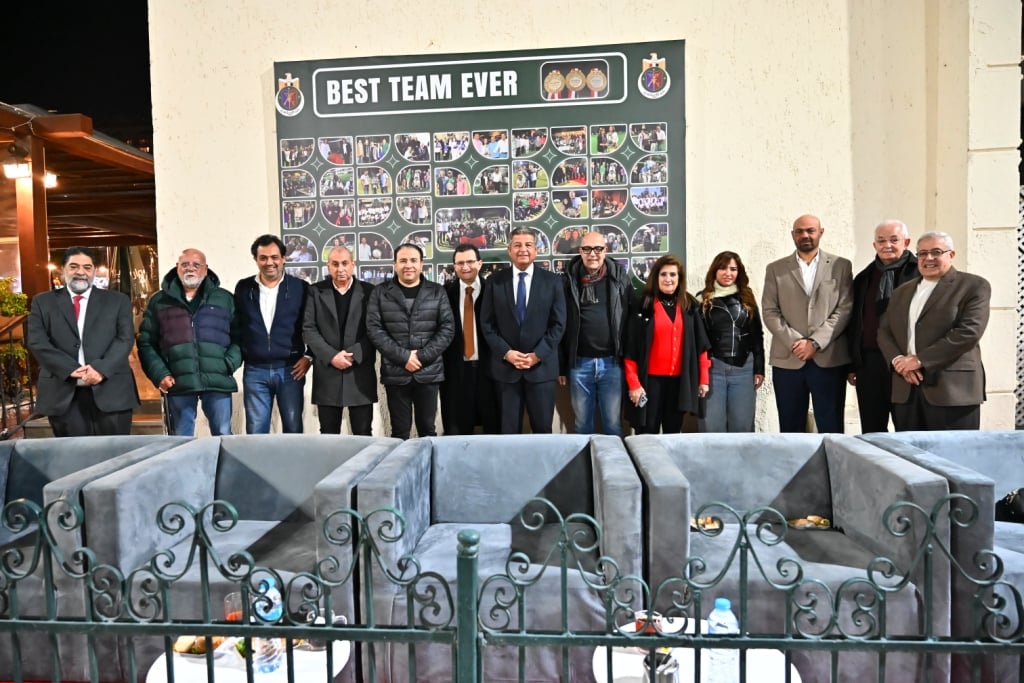 daaf4d93-db9e-4f99-ba0b-8a6793eba27a