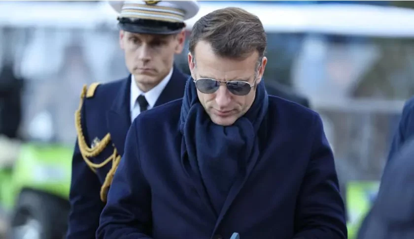 نظارة شمسية للرئيس الفرنسى 