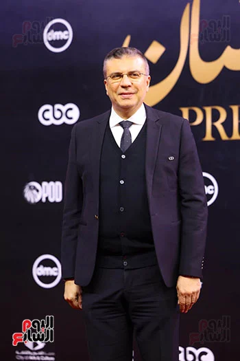 الإعلامي عمرو الليثي على ريد كاربت حفل المتحدة