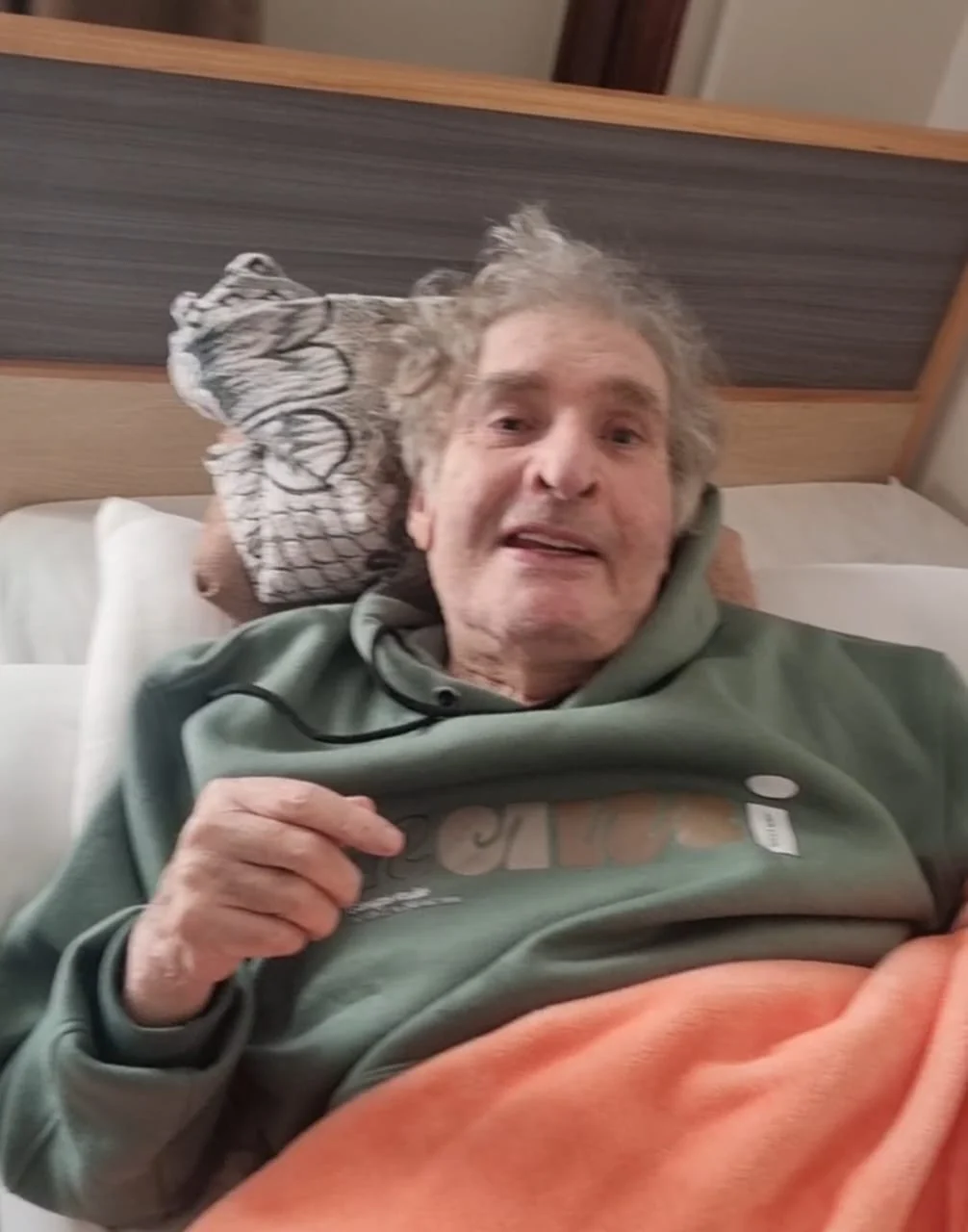 الفنان محي اسماعيل في دار كبار الفنانيين (1)