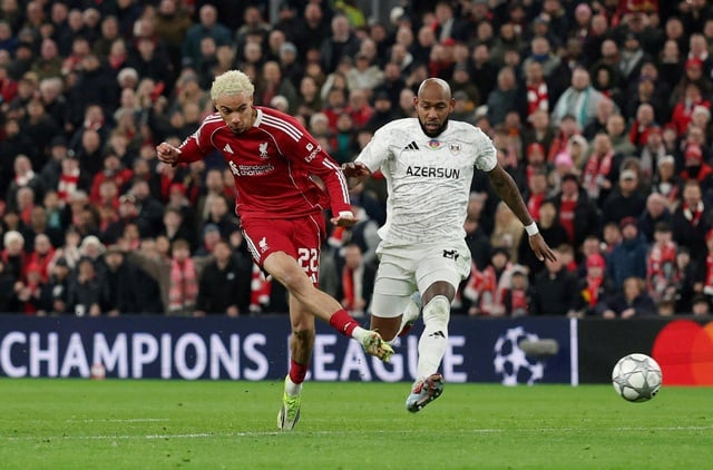 Liverpool và Newcastle cùng né cột mốc buồn- Ảnh 1.