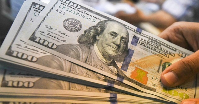 ارتفع الدولار الأمريكي ارتفاعاً طفيفاً. (صورة توضيحية: cafef.vn)