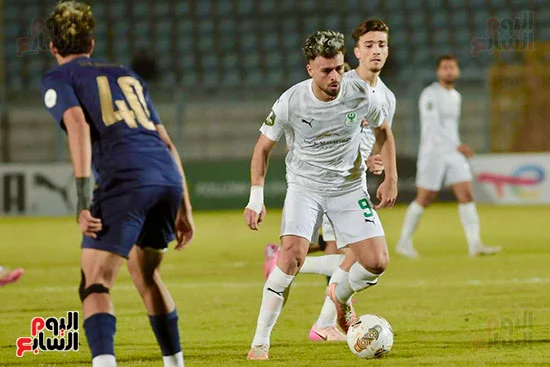 صلاح محسن خلال المباراة صلاح محسن خلال المباراة