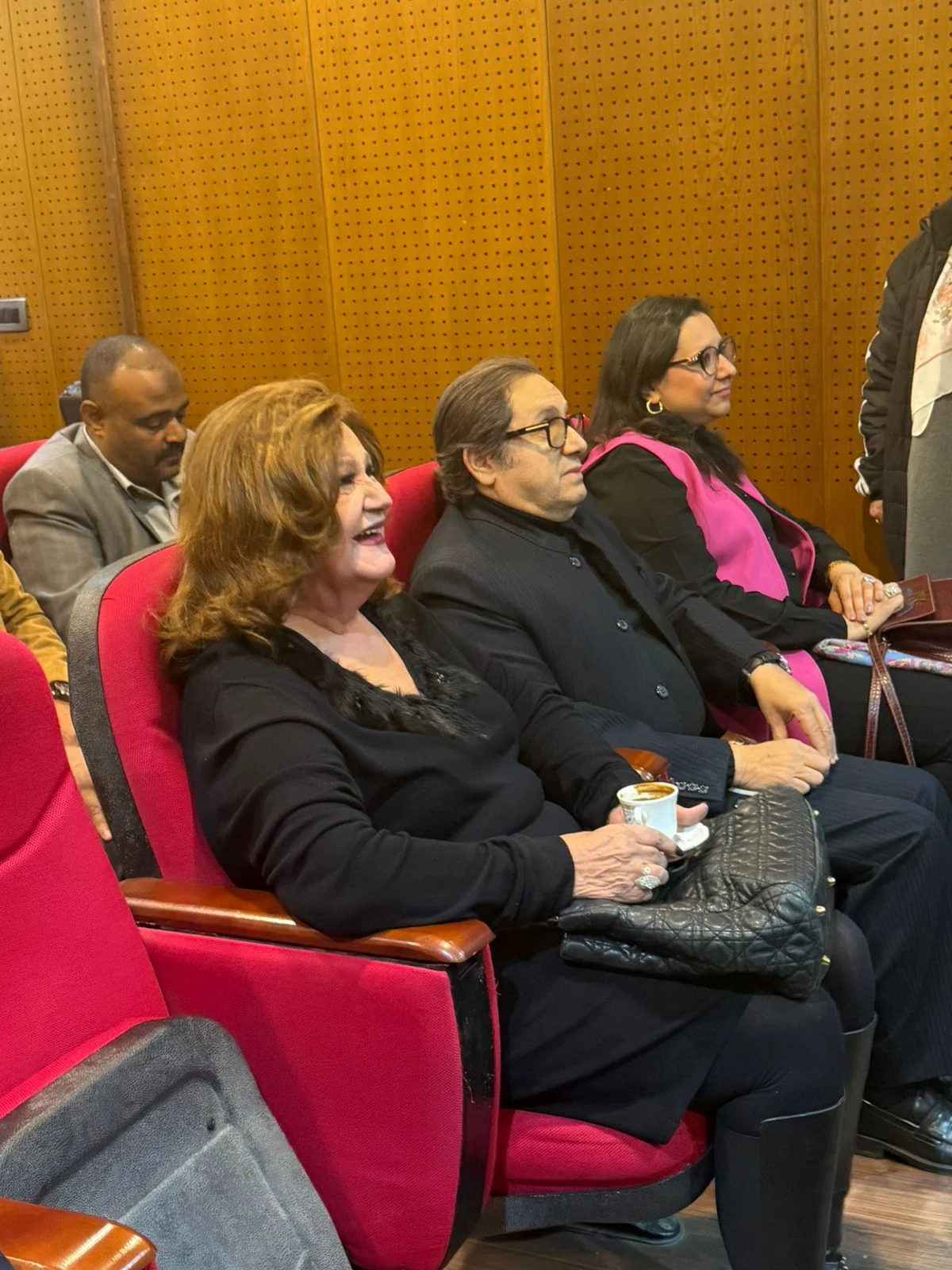 الفنانة ميمي جمال في ضيافة برنامج نجم وندوة بقصر السينما الثقافي (3)