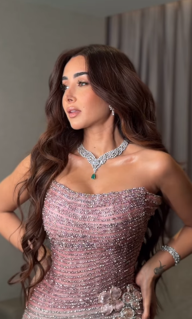 الفنانة هنا الزاهد