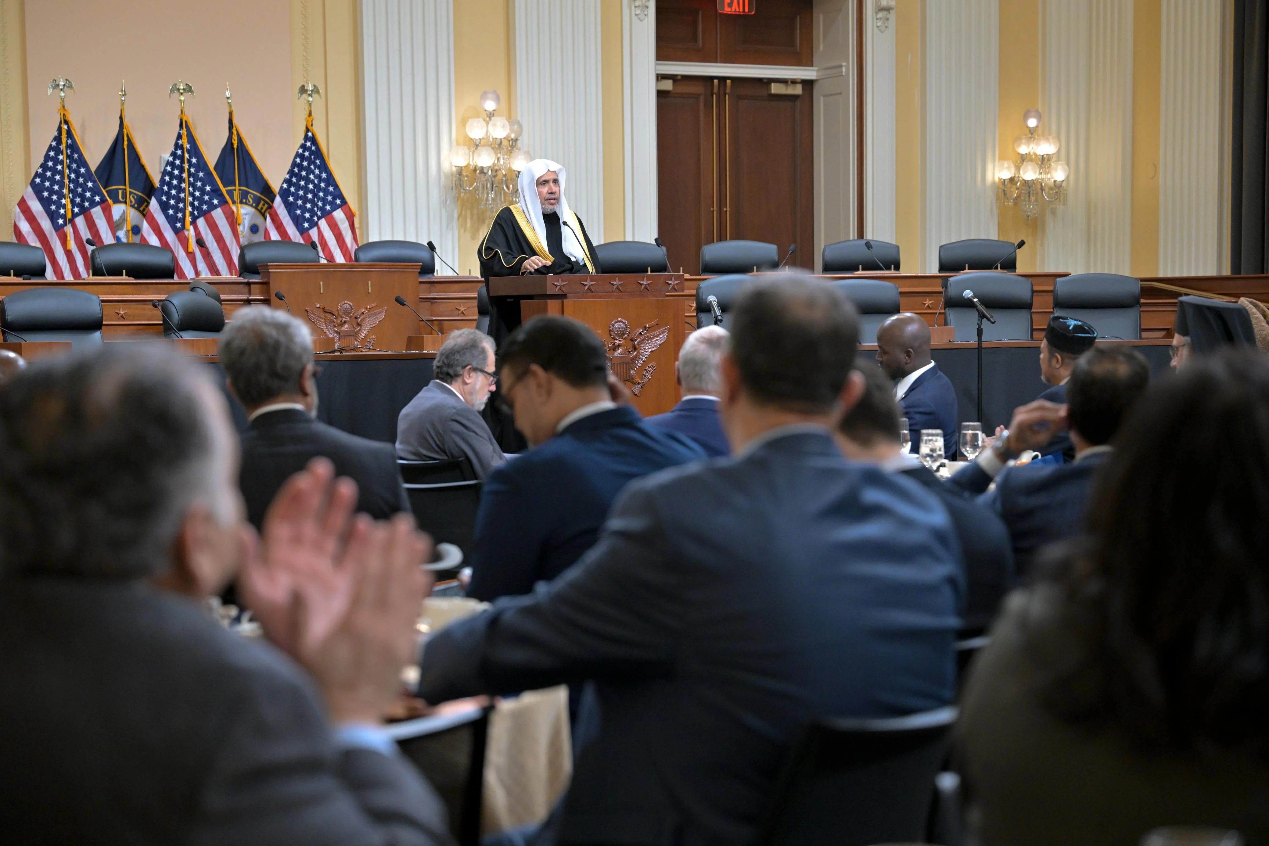 الدكتور محمد العبسى الأمين العام