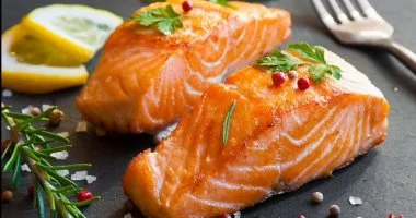 تناول الأسماك مرتين أسبوعيًا يساعد على إنقاص الوزن.. خبراء يؤكدون