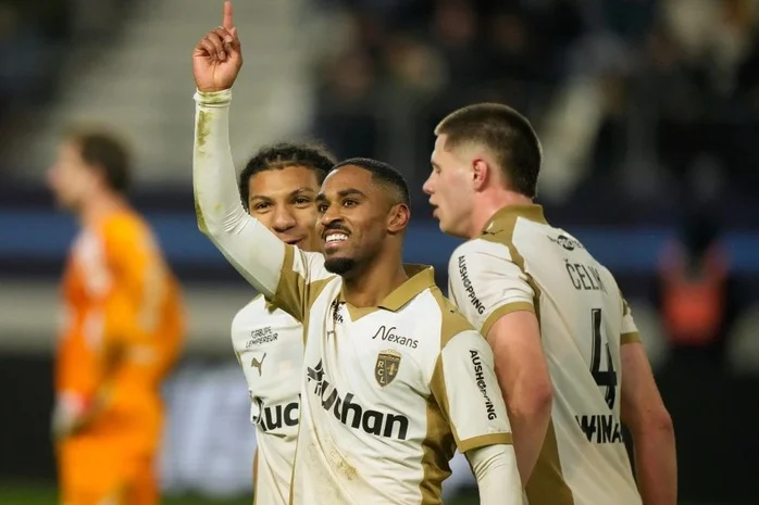 Arsenal sa sút, Barcelona trượt dốc trên bảng xếp الحنجارية الأوروبية - الصورة 6.