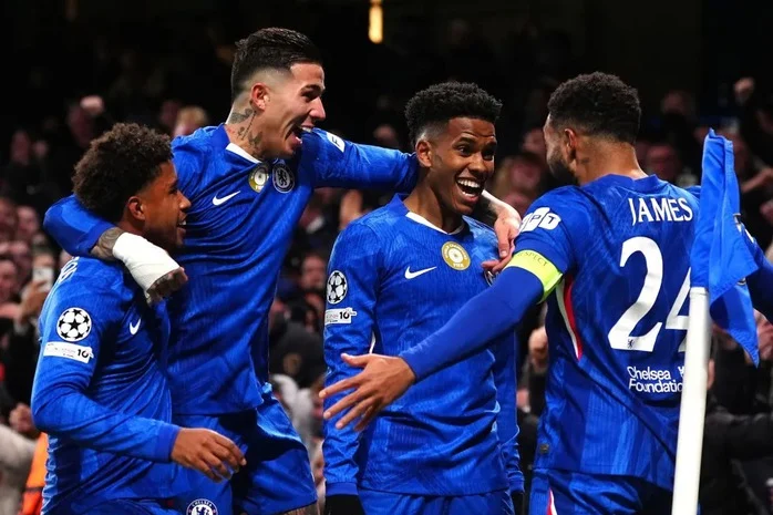 Arsenal sa sút, Barcelona trượt dốc trên bảng xếp hạng sức mạnh châu Âu - الصورة 2.