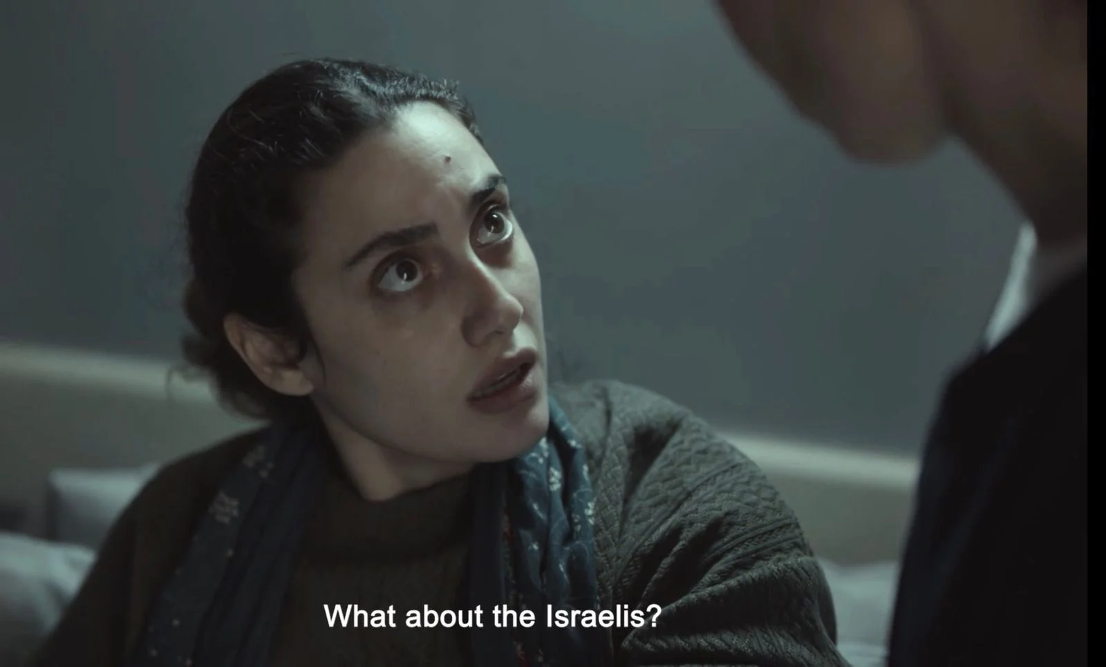 مسلسل صحاب الأرض الحلقة 5.. هل تنجو سارة يوسف بعد رؤية المسعف لها ؟ (2)