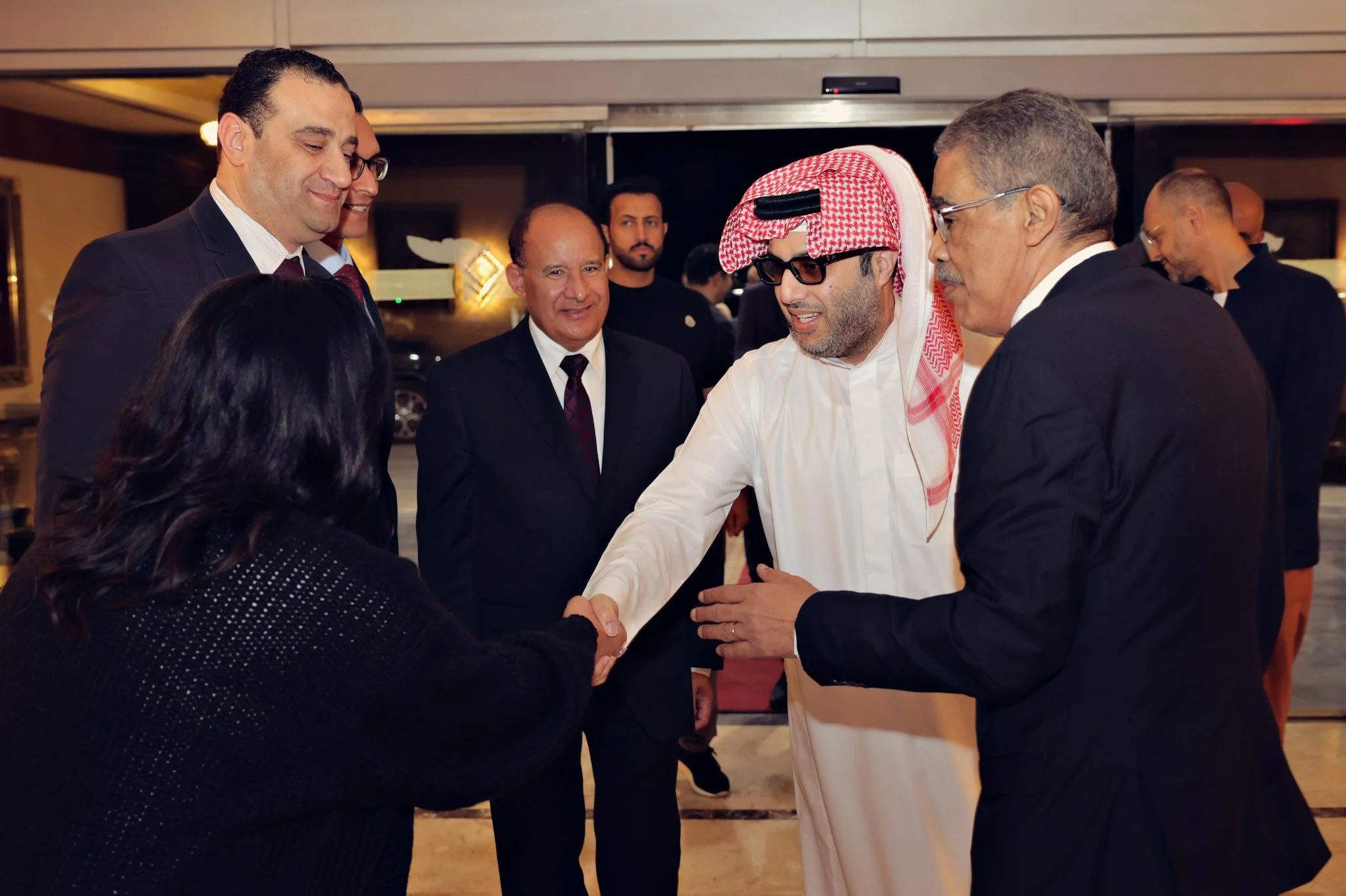 المستشار تركي آل الشيخ يصل مصر المستشار تركي آل الشيخ يصل مصر ووزير الدولة للإعلام ضياء رشوان يستقبله