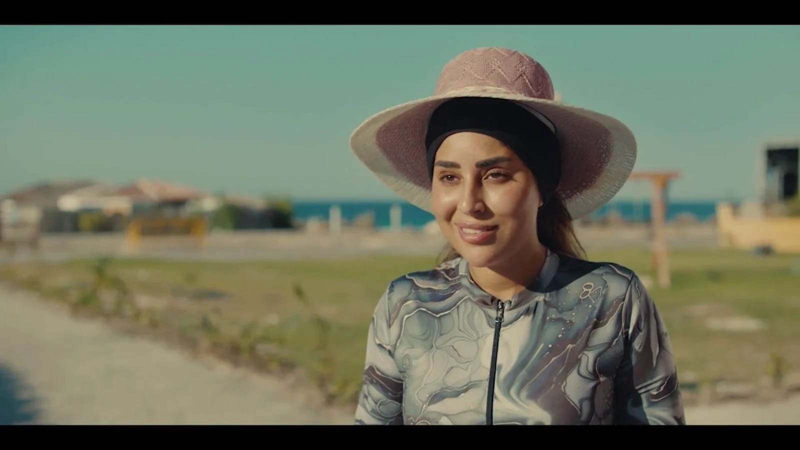 الفنانة ايتن عامر