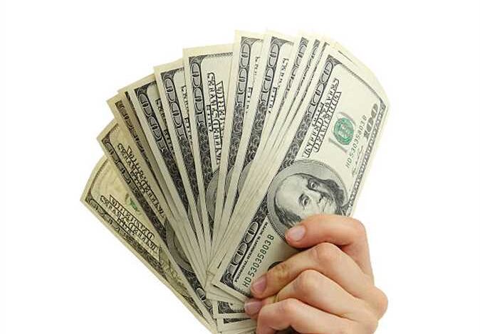 الدولار يرتفع 25 قرشًا أمام الجنيه الدولار يرتفع 25 قرشًا أمام الجنيه