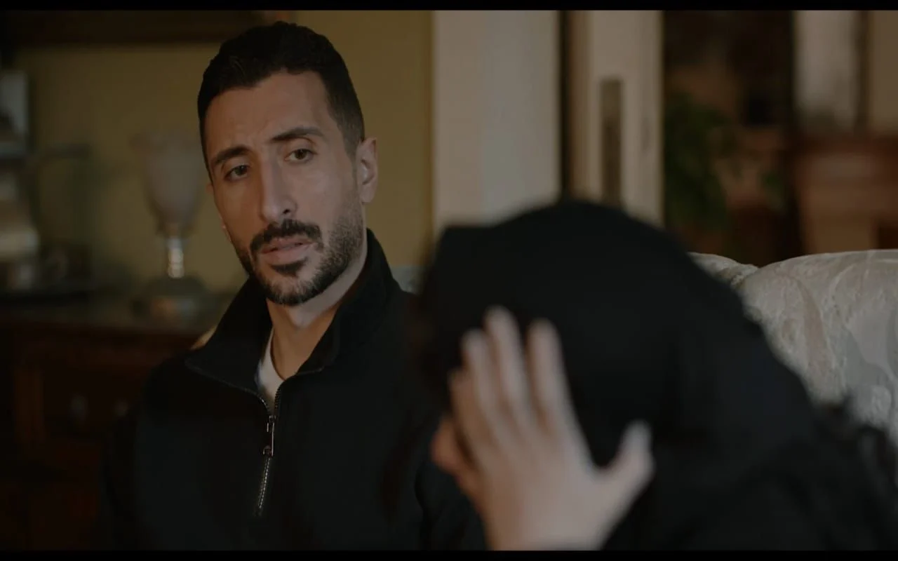 حسن حفني يبحث عن مي عمر ويطلب الزواج من شقيقتها في مسلسل الست موناليزا الحلقة 8 (1)