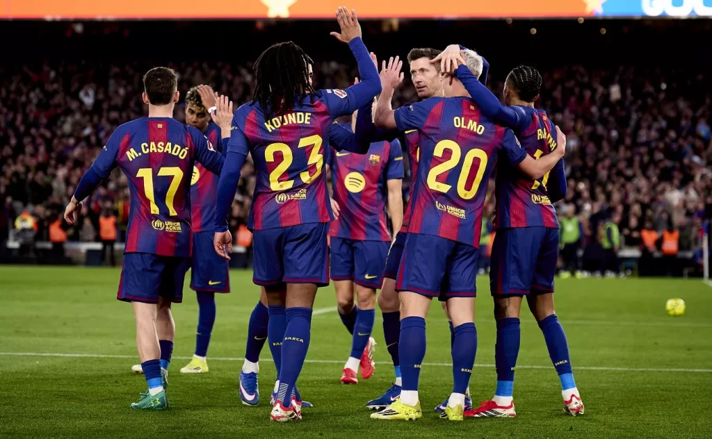 ما القناة الناقلة لمباراة برشلونة ضد جيرونا وأين تشاهد مباريات الدوري الإسباني؟