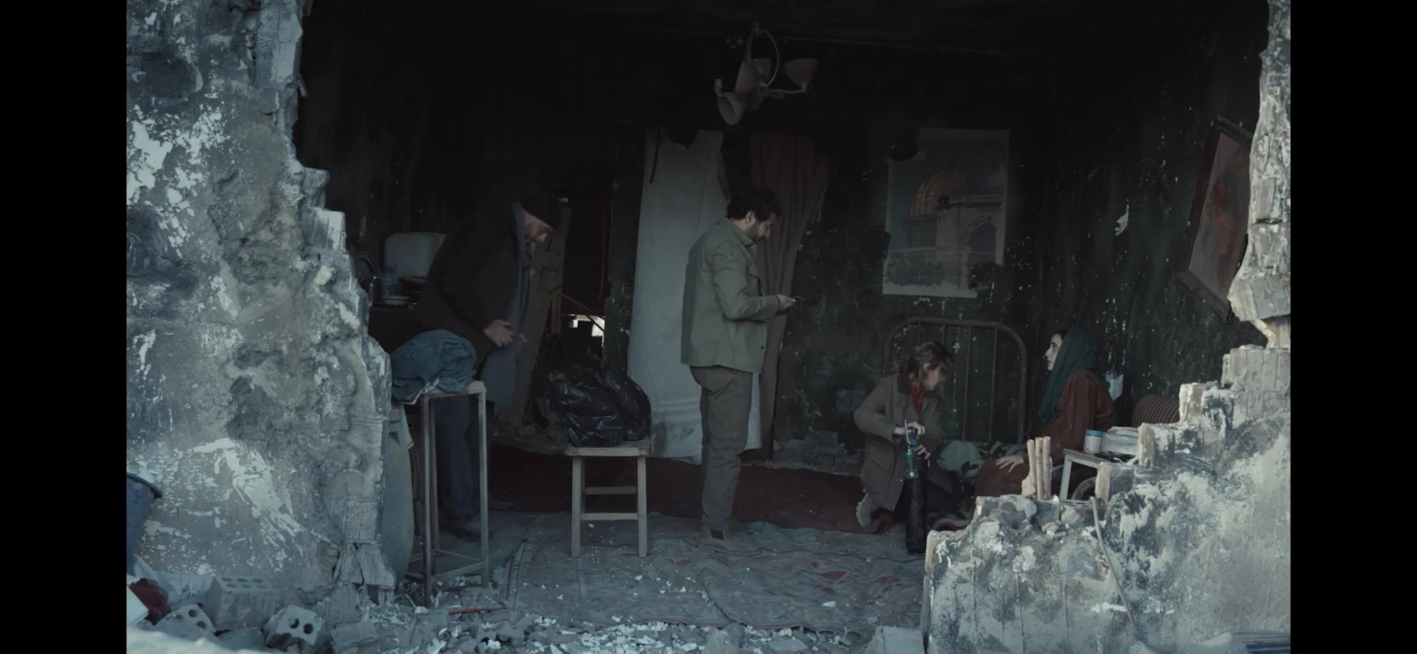 صحاب الأرض (1)