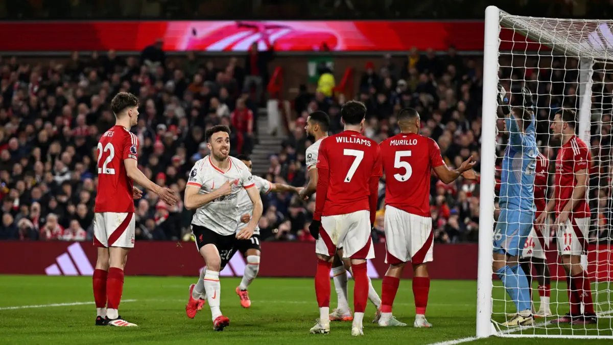 الدوري الإنجليزي الممتاز: التاريخ، التوقيت، القنوات والتشكيلات المتوقعة لمباراة نوتينغهام فورست – ليفربول