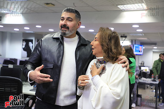 الناقدة حنان شومان وياسر جلال