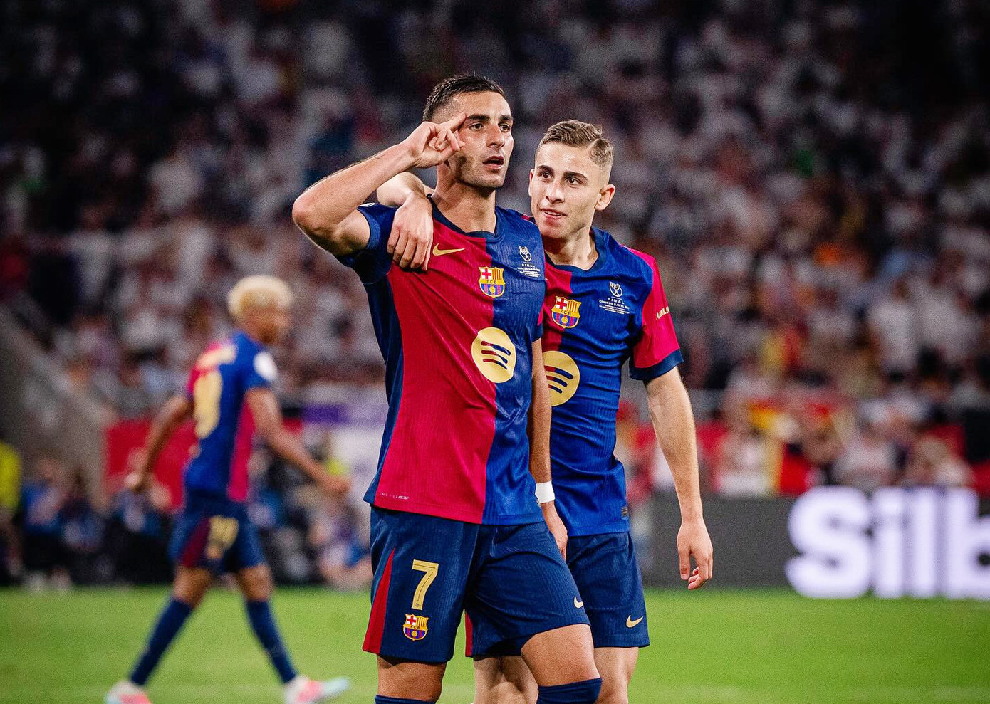 برشلونة (1).jpg