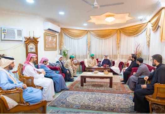 جانب من تقديم واجب العزاء