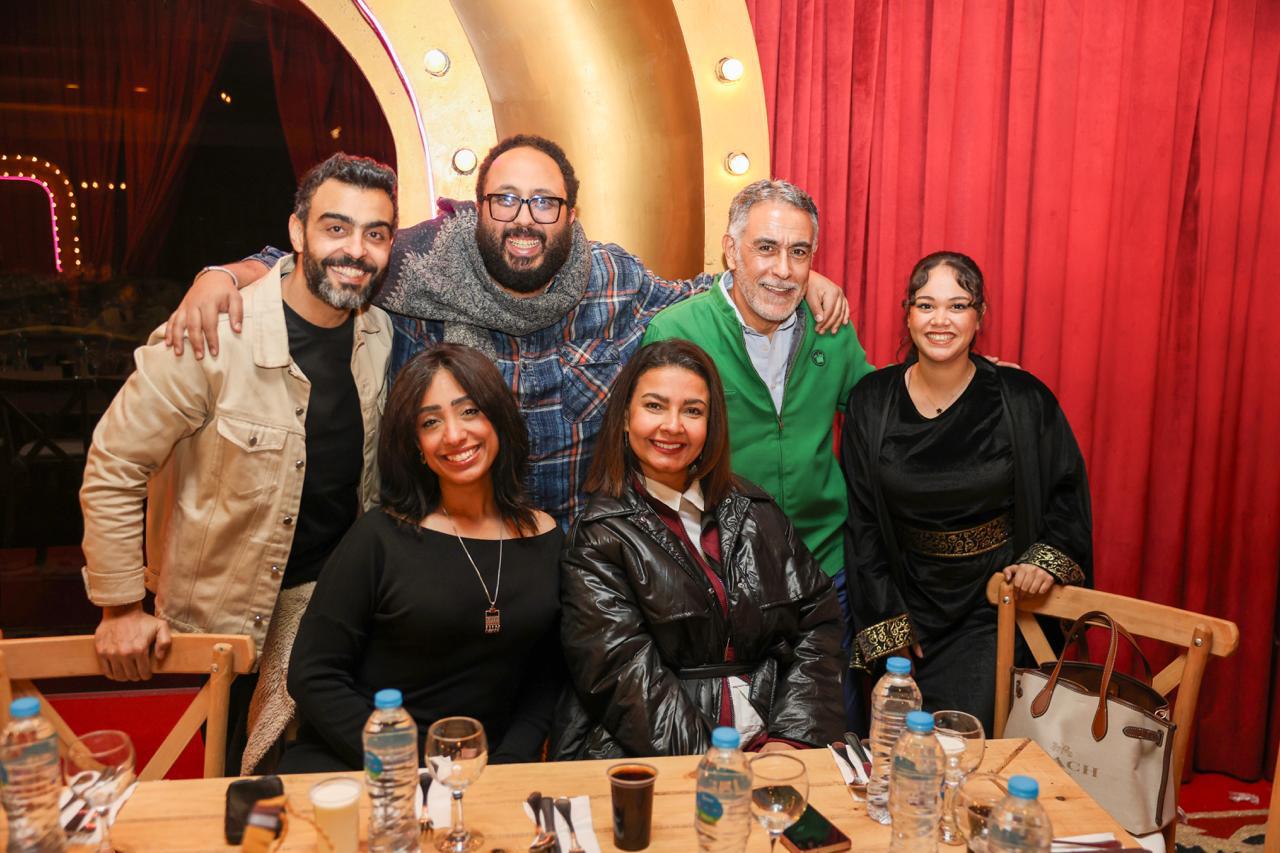 المخرج احمد البوهي يقيم افطارا جماعيا  (3)