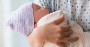 الإمساك عند الرضع.. الأعراض ومتى تستدعى استشارة الطبيب؟