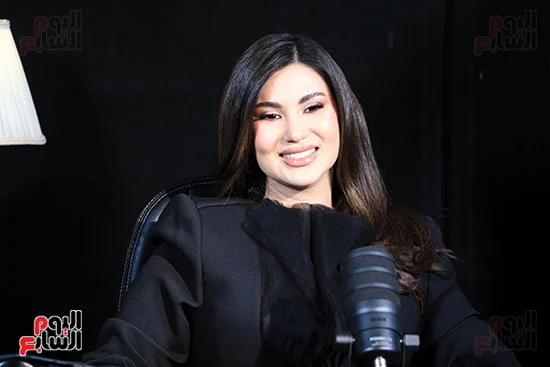 الفنانة هدى الأتربي الفنانة هدى الأتربي