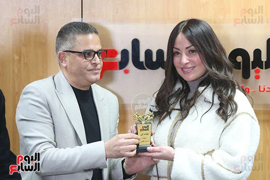 الكاتب الصحفي عبد الفتاح عبد المنعم رئيس تحرير بوابة مولانا يكرم نجوم أولاد الراعي