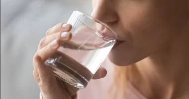 ماذا يحدث لضغط دمك عندما تشرب المزيد من الماء ماذا يحدث لضغط دمك عندما تشرب المزيد من الماء