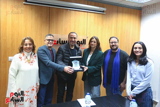 بوابة مولانا يكرم النجم طارق لطفي