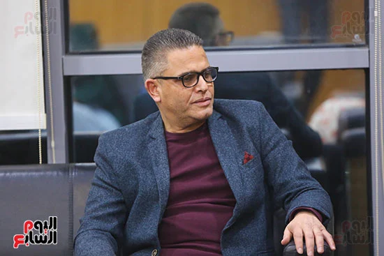 بوابة مولانا يكرم النجم طارق لطفي