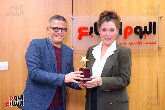 تكريم أنوشكا