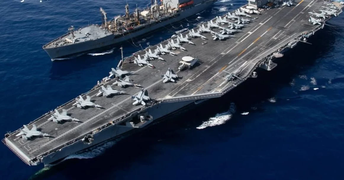 حاملة الطائرات الامريكية