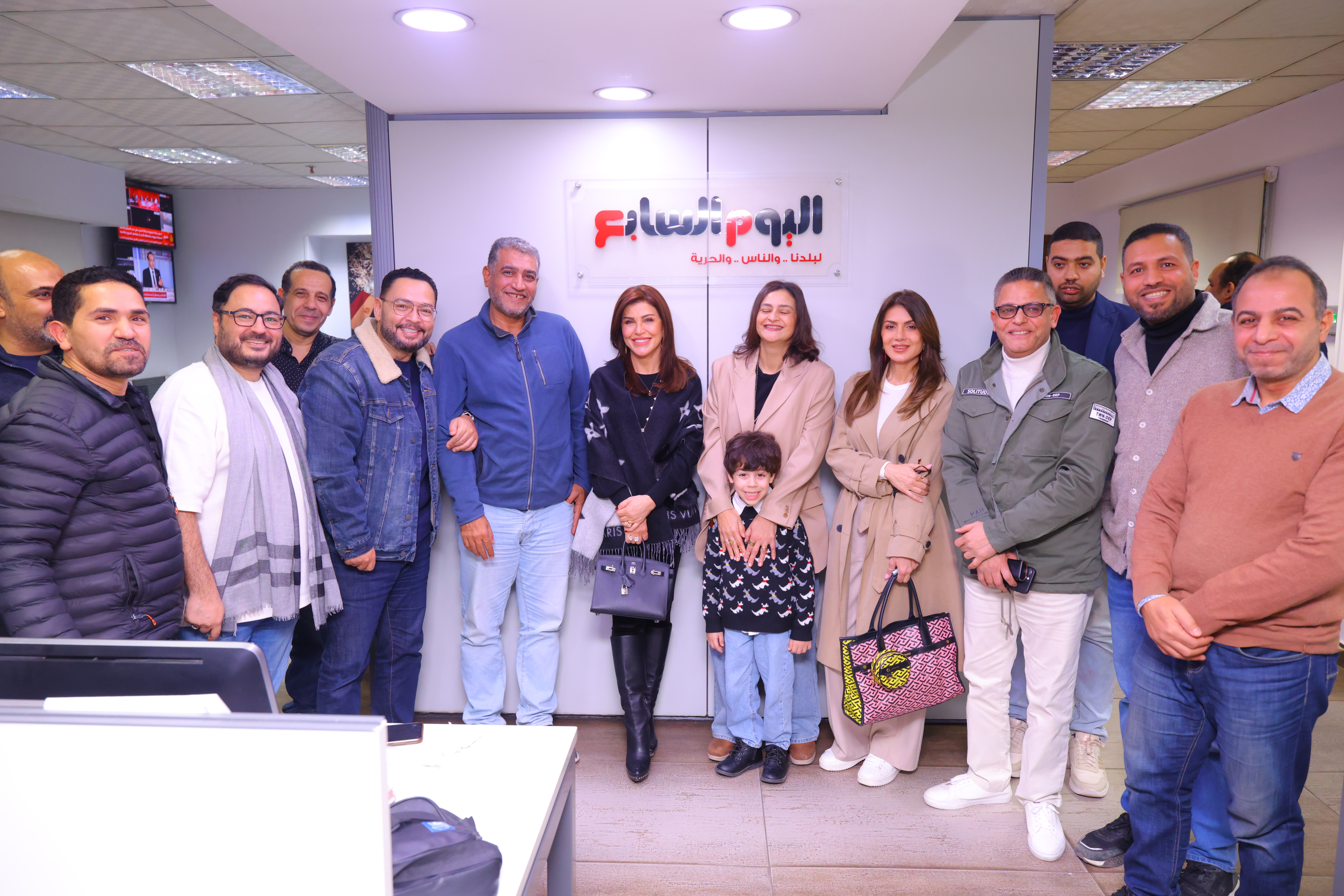 جومانا مراد وأحمد رزق ونجلاء بدر بجولة في بوابة مولانا 