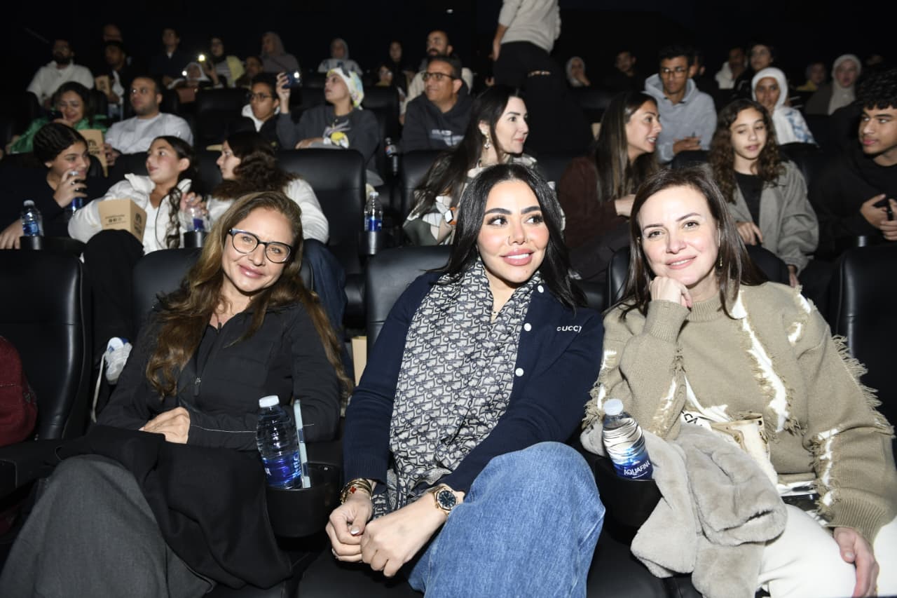 أبطال فيلم برشامة يحتفلون بنجاحه ومشاهدته مع الجمهور بحضور نيللي كريم (3)