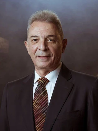 يسرا وريهام عبد الغفور وحمزة العيلي وكوكبة من النجوم يضيئون افتتاح مهرجان الأقصر للسينما الأفريقية يسرا وريهام عبد الغفور وحمزة العيلي وكوكبة من النجوم يضيئون افتتاح مهرجان الأقصر للسينما الأفريقية