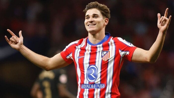 أتلتيكو مدريد يتحرك بقوة لحسم مصير ألفاريز وإفشال حلم برشلونة أتلتيكو مدريد يتحرك بقوة لحسم مصير ألفاريز وإفشال حلم برشلونة