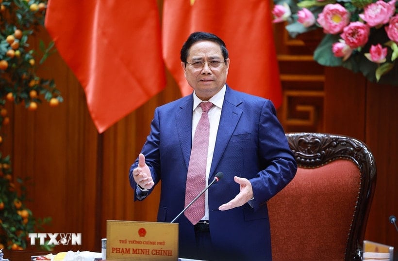 ترأس رئيس الوزراء فام مينه تشينه اجتماع اللجنة الحكومية الدائمة المعنية باستقرار أسعار البنزين والديزل. (صورة: دوونغ جيانغ/وكالة الأنباء الفيتنامية)