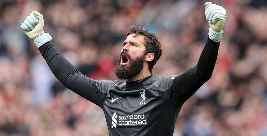 إصابة أليسون.. حارس ليفربول يعلق لأول مرة بعد الاستبعاد من منتخب البرازيل