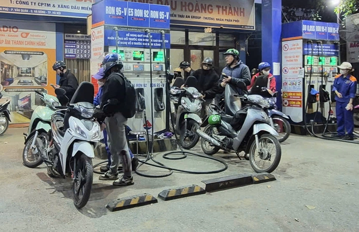 أسعار البنزين - الصورة 1.