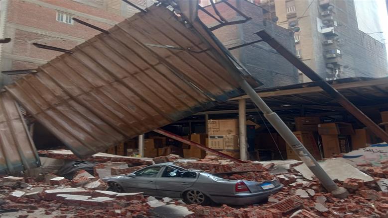 ضحايا الطقس.. مصرع شخصين وتهشم محتويات سيارتين بالغربية